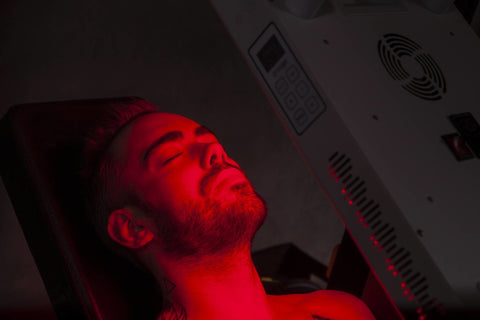 What You Need To Know About The Benefits Of Red Light Therapy For Thyroid Health - Rouge Care